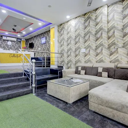 Collection O Hotel Golden Blue Near Dwarka Sector 21 Metro Station